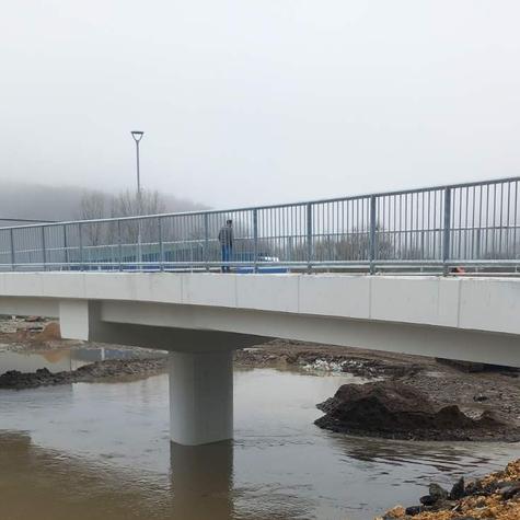 Bridge over the Pek River
